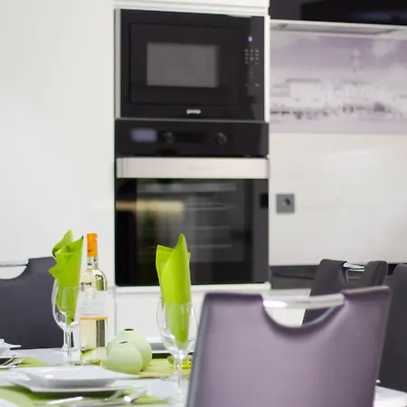 Luxury Beganovic-vrh