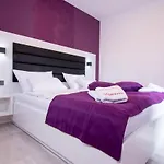 Luxury Beganovic-vrh *