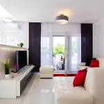 Luxury Beganovic-vrh *