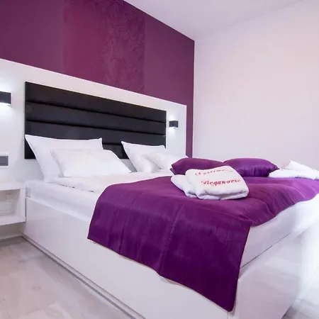 Luxury Beganovic-vrh *