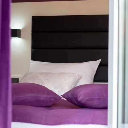 Luxury Beganovic-vrh