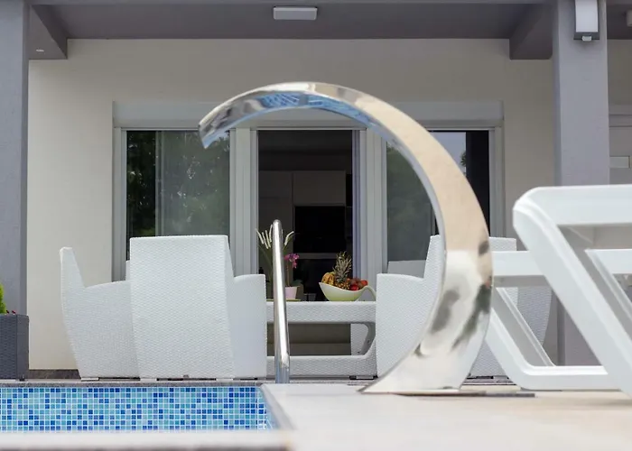 Luxury Beganovic-vrh
