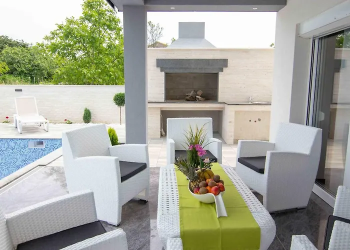 Luxury Beganovic-vrh *