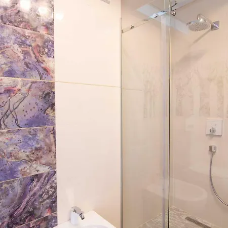 Luxury Beganovic-vrh