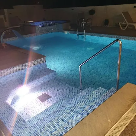 Luxury Beganovic-vrh